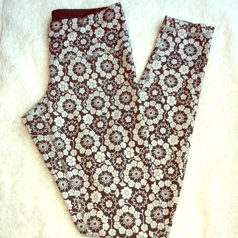 Lululemon Full Length Floral Wunder Unders